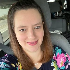 Meet your Posher, Lea